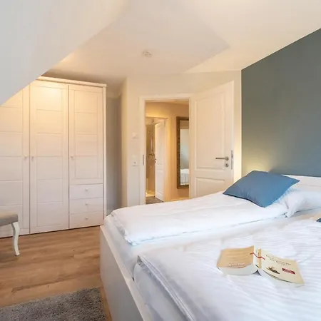 度假居 Haus Inselurlaub Hausteil 1 Oevenum